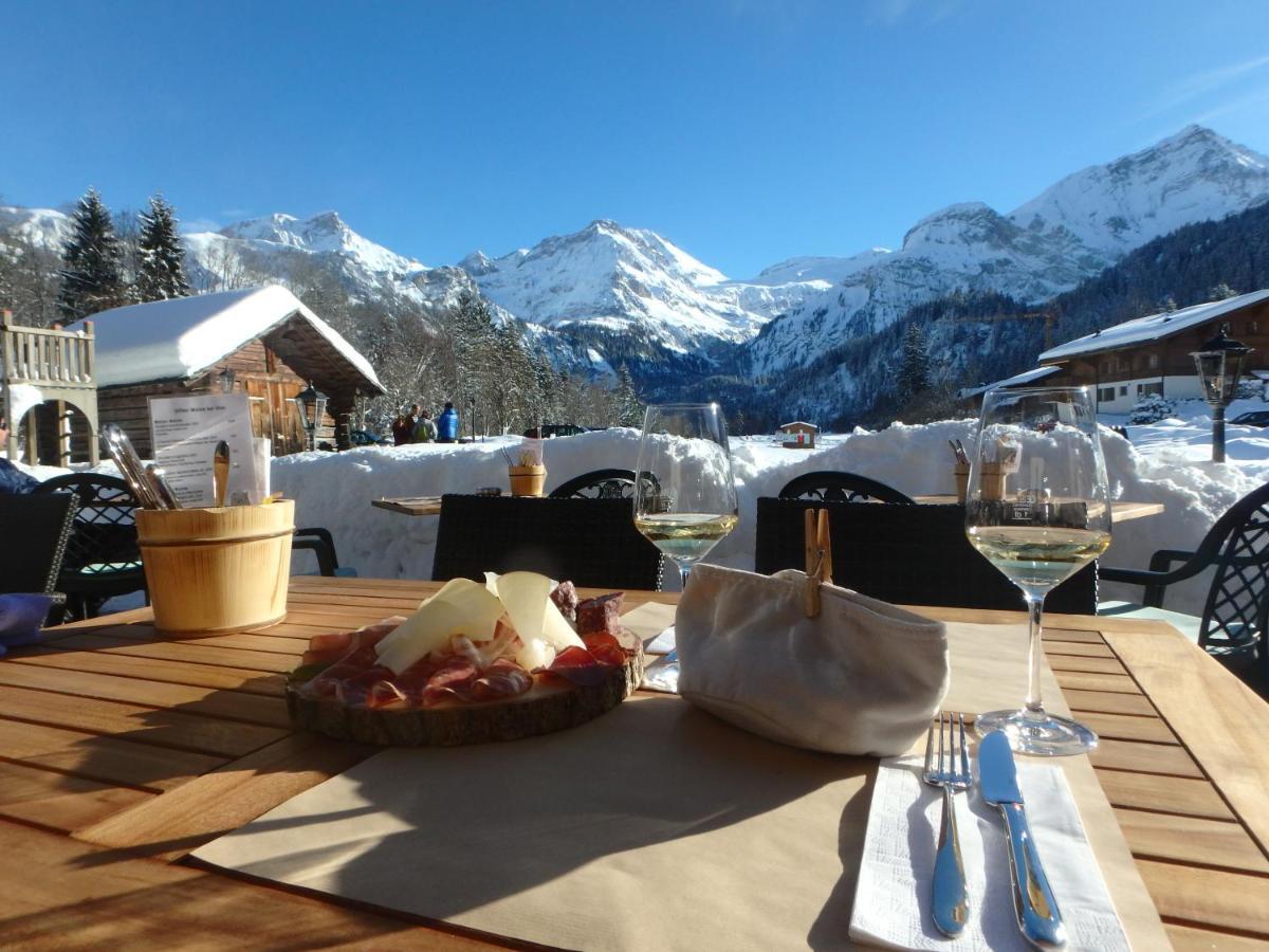 Hotel Alpenland Gstaad Esterno foto